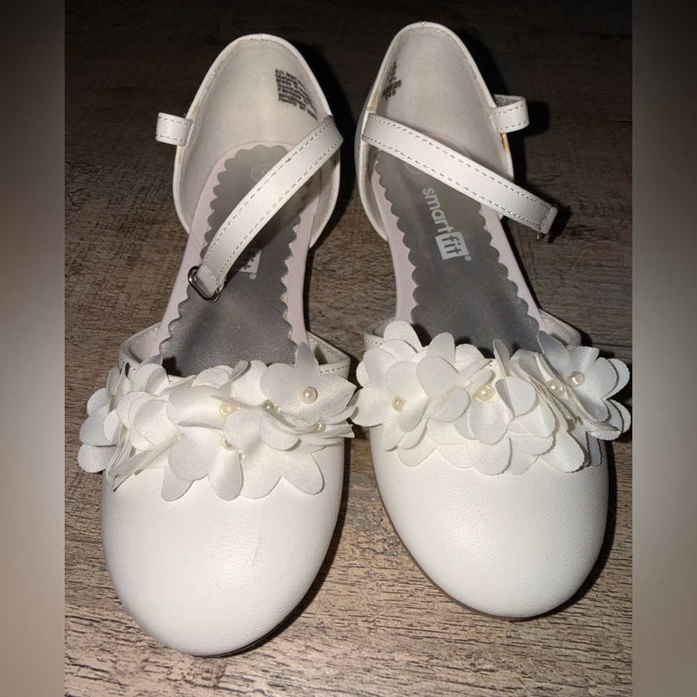 SmartFit Cream Kids Dress Shoes with Floral Accents
